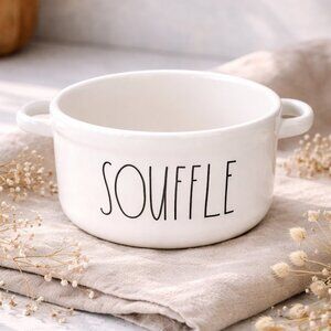 NWOT Rae Dunn By Magenta Ceramic Large Round Souffle Baking Dish